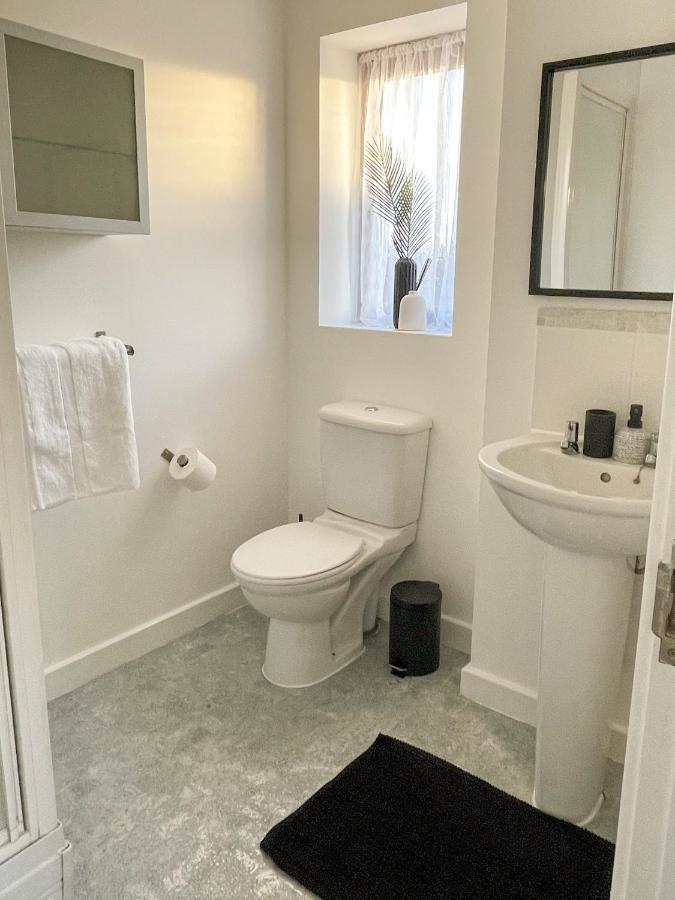 Majestic House - Serviced *