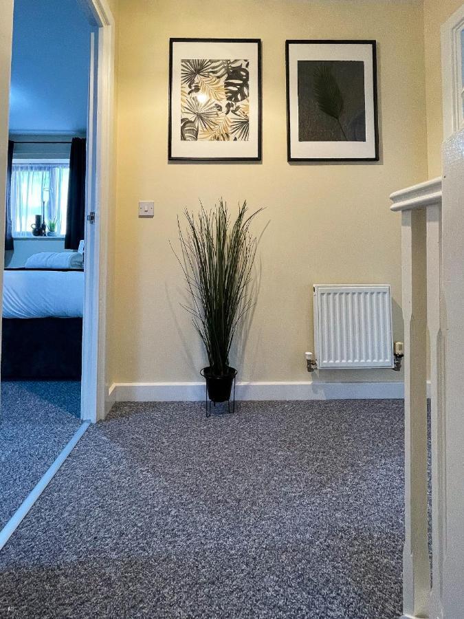 Majestic House - Serviced Holiday home Milton Keynes