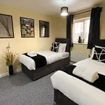 Majestic House - Milton Keynes Serviced Accommodation
