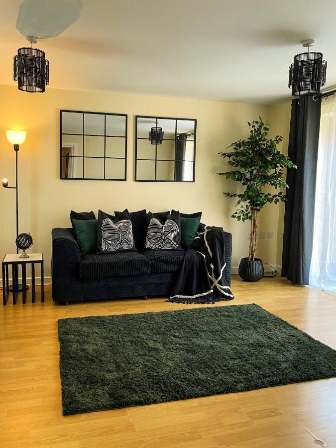 Majestic House - Serviced Holiday home