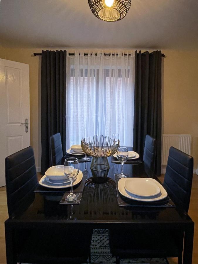Majestic House - Serviced Holiday home