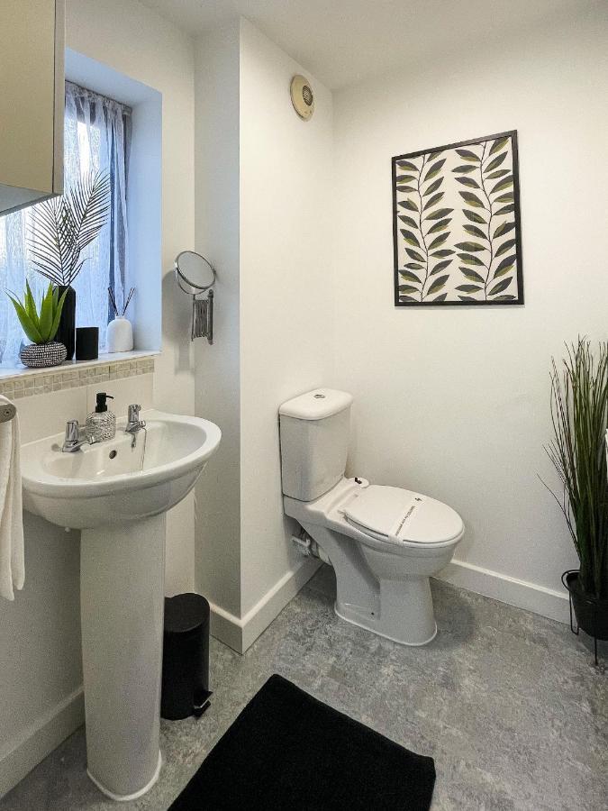 Majestic House - Serviced *